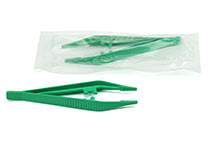 Sterile disposable plastic forceps, 12.5 cm long (C-22145)